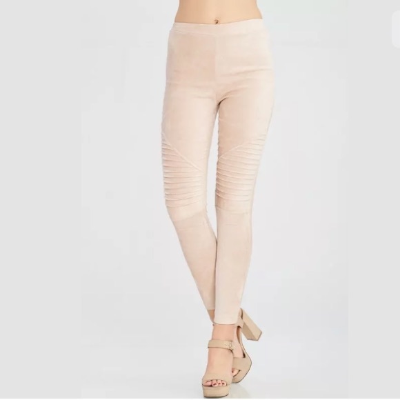 SOLD OUT - Picture 4 of 8